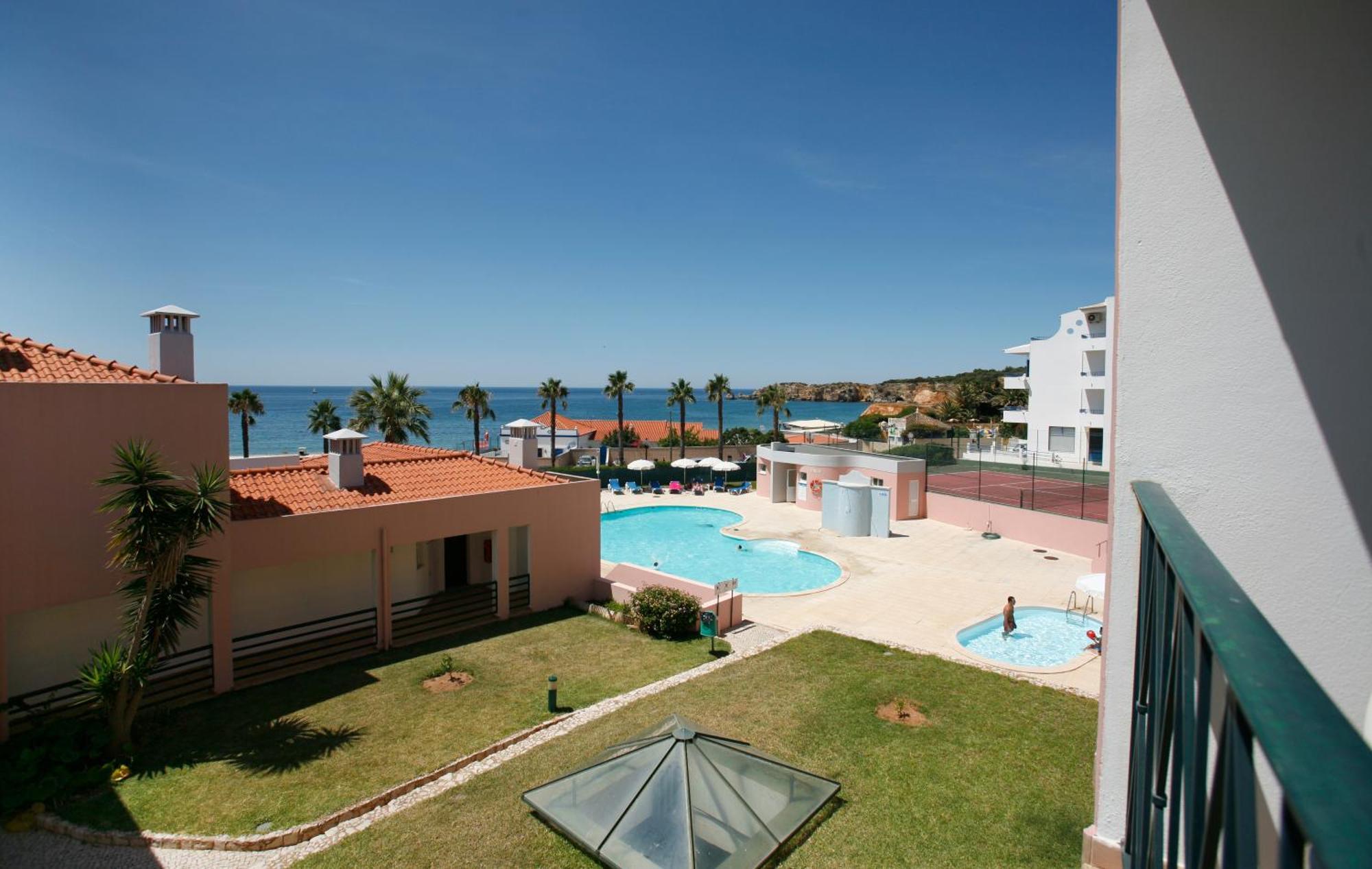 Apartamentos Coral Do Vau Portimao Exterior photo