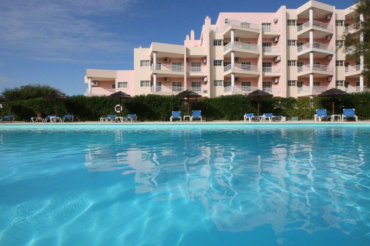 Apartamentos Coral Do Vau Portimao Exterior photo